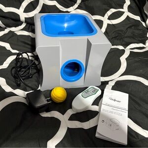 Idogmate small dog ball launcher.